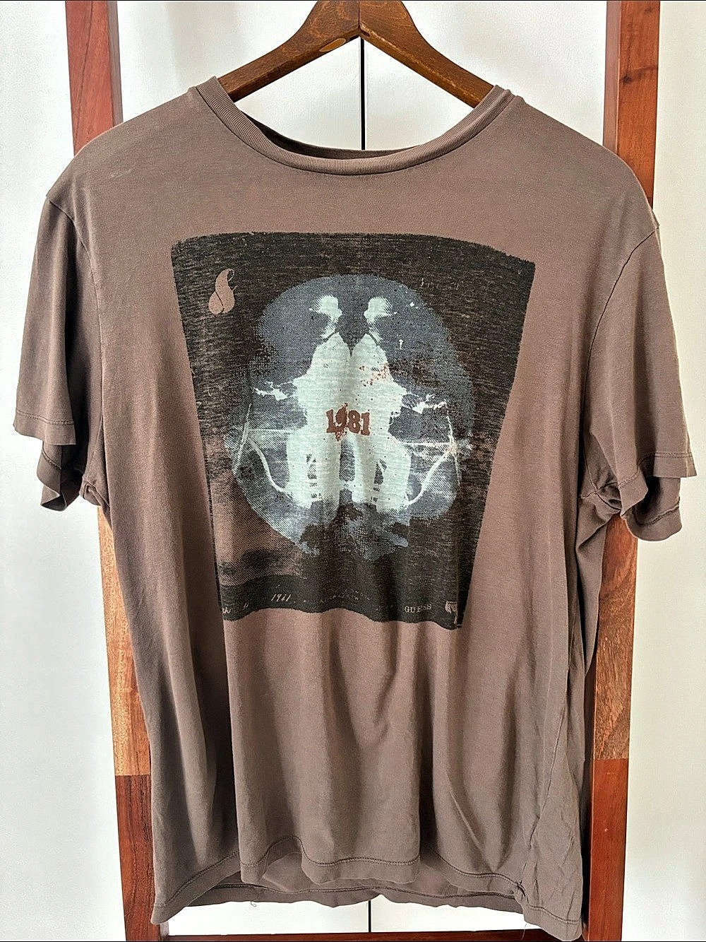 GUESS Originals Vintage Dream & Life graphic tee Graphic Tee Brown Large